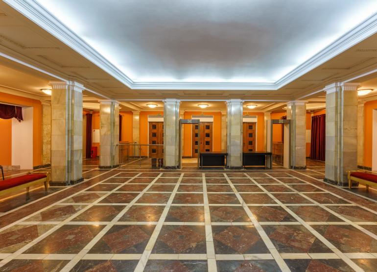 Дворец на Яузе: Вид входной группы внутри зданий