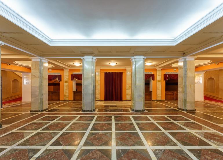 Дворец на Яузе: Вид входной группы внутри зданий